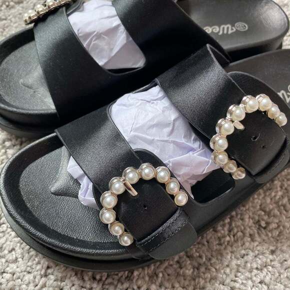 Weeboo Pearl Buckle Slide Sandals 6.5 - Picture 8 of 8
